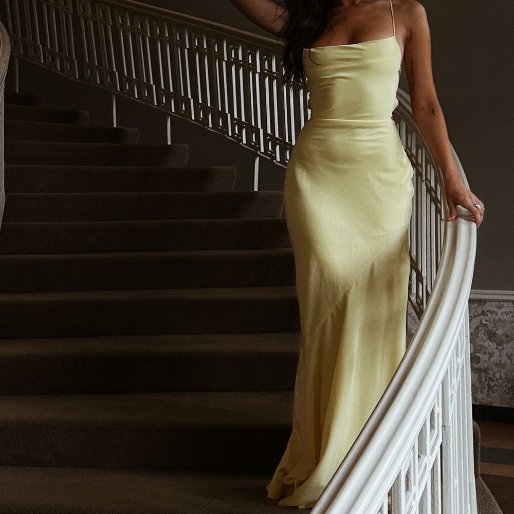 Pale yellow floor length gown size xs